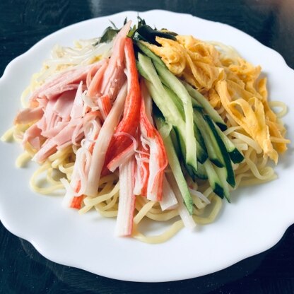 貝割れの代わりにもやしを使って作ってみました。
暑い時にさっぱりと食べられて美味しかったです。